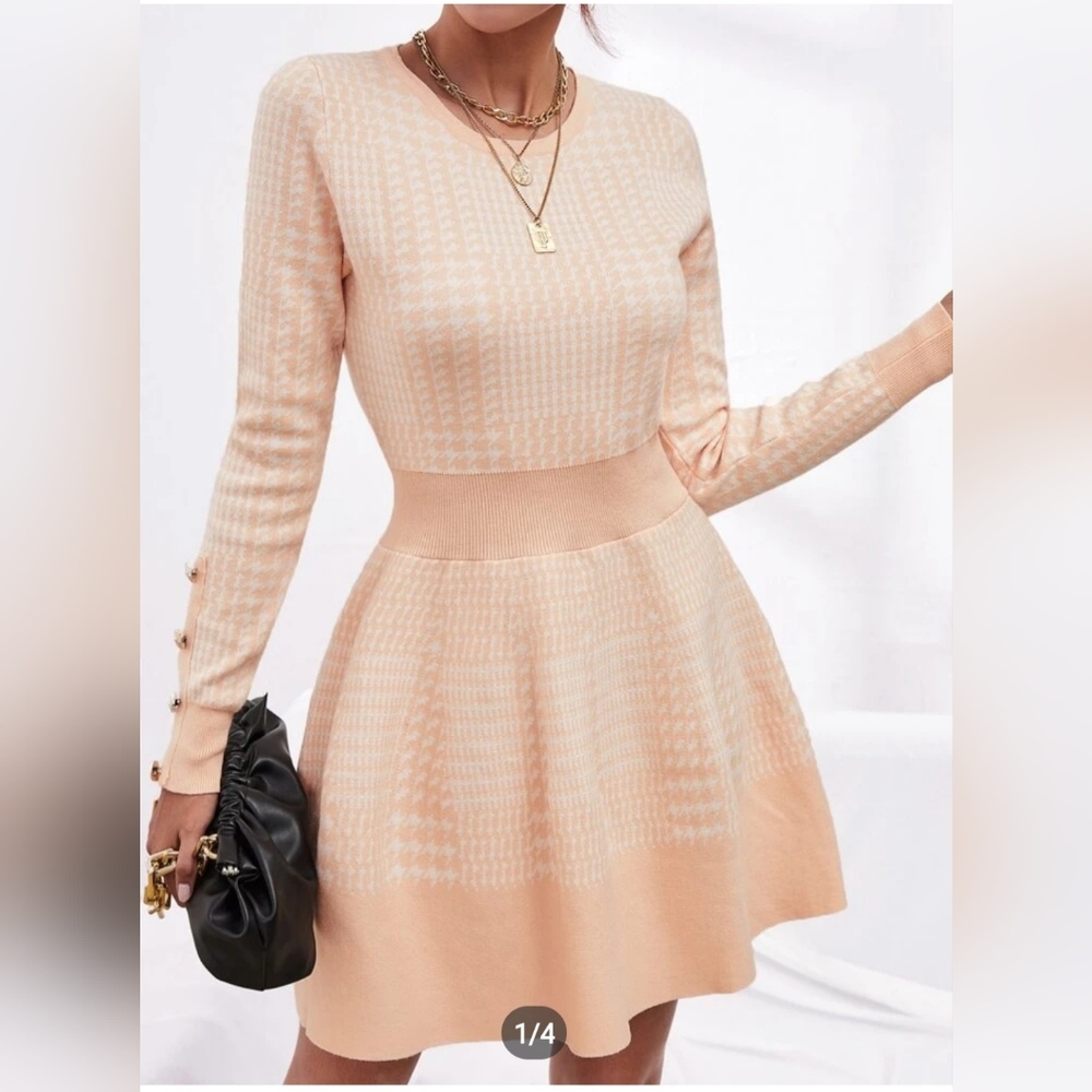 Houndstooth pattern flare ham sweater dress